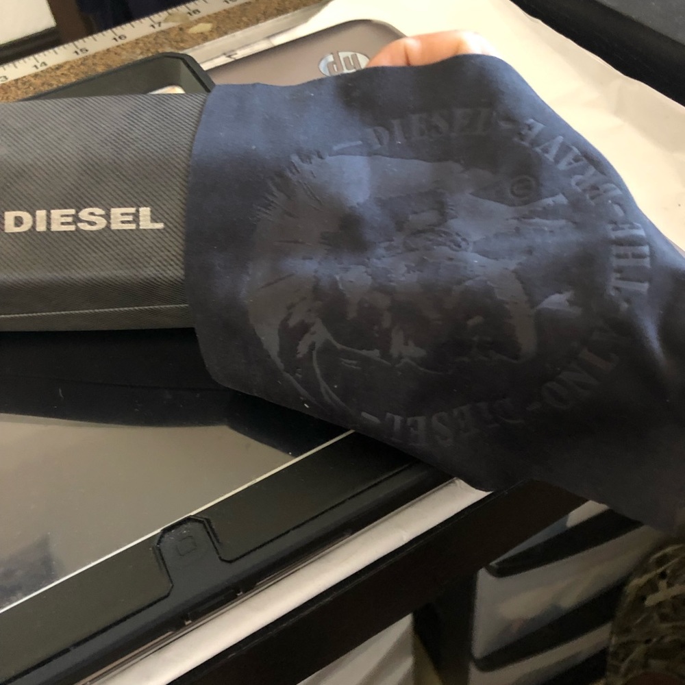 Diesel sunglasses - Picture 3 of 4